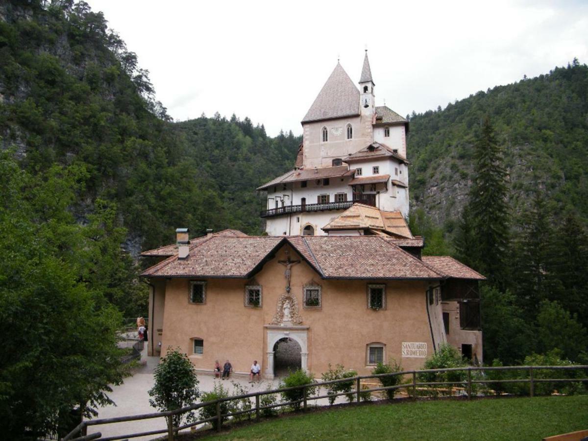 Casa Vacanze Dos De Lore - Relax A Due Passi Da Tovel 图恩诺 外观 照片